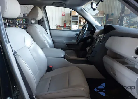 2015 Honda Pilot Ex-L z USA, uszkodzony, nr VIN 5FNYF4H61FB001752